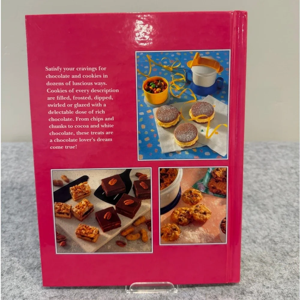 1993 Tupperware Chocolate Lover's Cookies cookbook - Hardcover